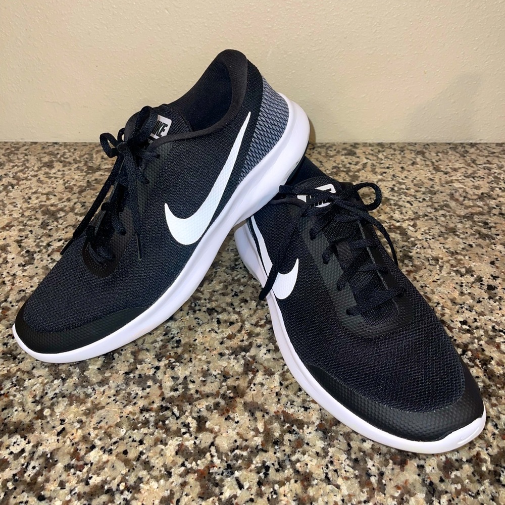 Mens Nike Sz 11.5